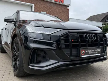 AUDI SQ8 4.0 TFSI QUATTRO   COMPETITION PLUS • CARBON