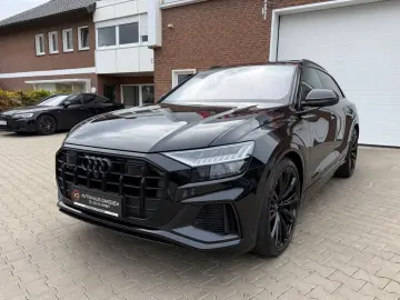 AUDI SQ8 4.0 TFSI QUATTRO   COMPETITION PLUS • CARBON