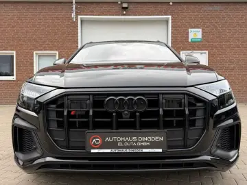 AUDI SQ8 4.0 TFSI QUATTRO   COMPETITION PLUS • CARBON