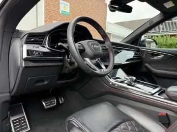 AUDI SQ8 4.0 TFSI QUATTRO   COMPETITION PLUS • CARBON