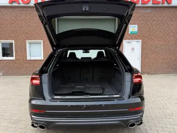 AUDI SQ8 4.0 TFSI QUATTRO   COMPETITION PLUS • CARBON