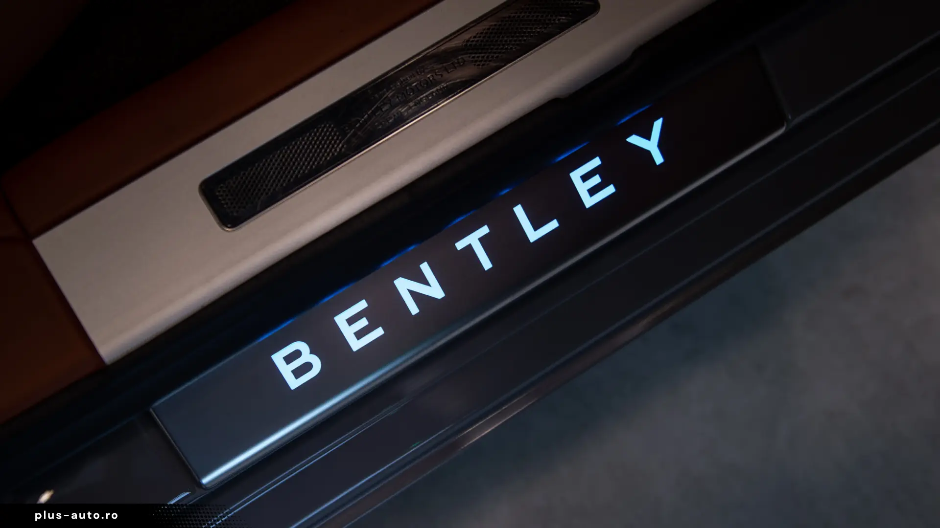 Bentley Flying Spur 4.0 V8 AWD