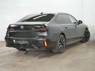BMW 740d xDr. M Sport Pro NP 177190.-! Lounge Pak.