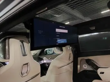 BMW 740d xDr. M Sport Pro NP 177190.-! Lounge Pak.