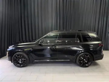 BMW X7 xDrive 40 d M Sport PRO SKY-LOUNGE 7-SITZE