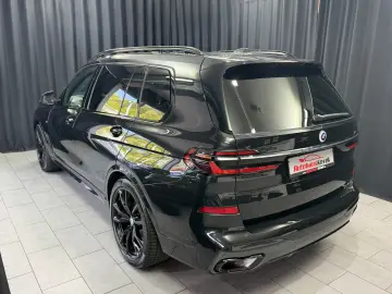 BMW X7 xDrive 40 d M Sport PRO SKY-LOUNGE 7-SITZE