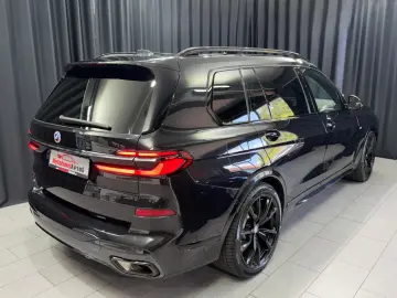 BMW X7 xDrive 40 d M Sport PRO SKY-LOUNGE 7-SITZE