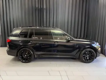 BMW X7 xDrive 40 d M Sport PRO SKY-LOUNGE 7-SITZE
