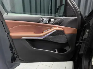 BMW X7 xDrive 40 d M Sport PRO SKY-LOUNGE 7-SITZE
