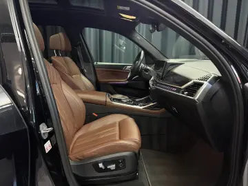 BMW X7 xDrive 40 d M Sport PRO SKY-LOUNGE 7-SITZE