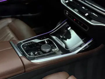 BMW X7 xDrive 40 d M Sport PRO SKY-LOUNGE 7-SITZE