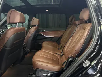 BMW X7 xDrive 40 d M Sport PRO SKY-LOUNGE 7-SITZE