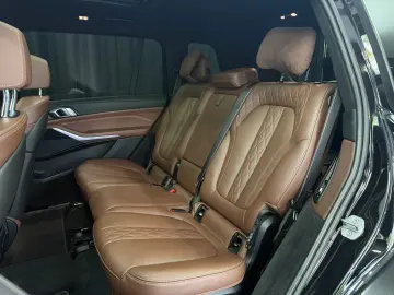 BMW X7 xDrive 40 d M Sport PRO SKY-LOUNGE 7-SITZE