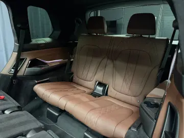 BMW X7 xDrive 40 d M Sport PRO SKY-LOUNGE 7-SITZE