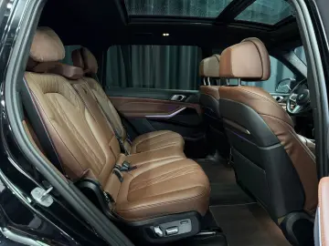 BMW X7 xDrive 40 d M Sport PRO SKY-LOUNGE 7-SITZE