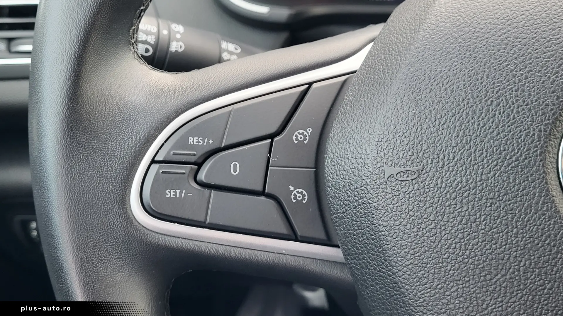 Renault Megane TCe 140 GPF Equilibre