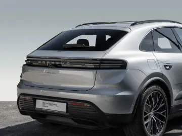 PORSCHE Macan Panorama Dachsystem Luftfederung 21 Zoll