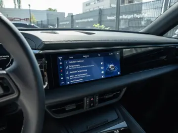 PORSCHE Macan Panorama Dachsystem Luftfederung 21 Zoll