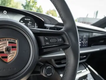 PORSCHE Macan Panorama Dachsystem Luftfederung 21 Zoll