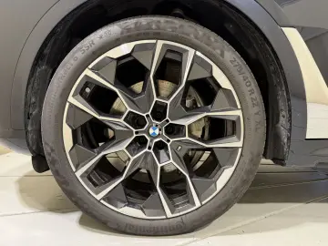 BMW X7 xDrive40d M Sportpaket  AHK ACC 360