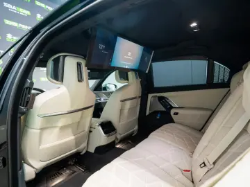 BMW 740 7 740 d xDrive M Sport