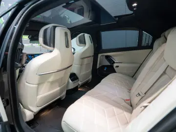 BMW 740 7 740 d xDrive M Sport
