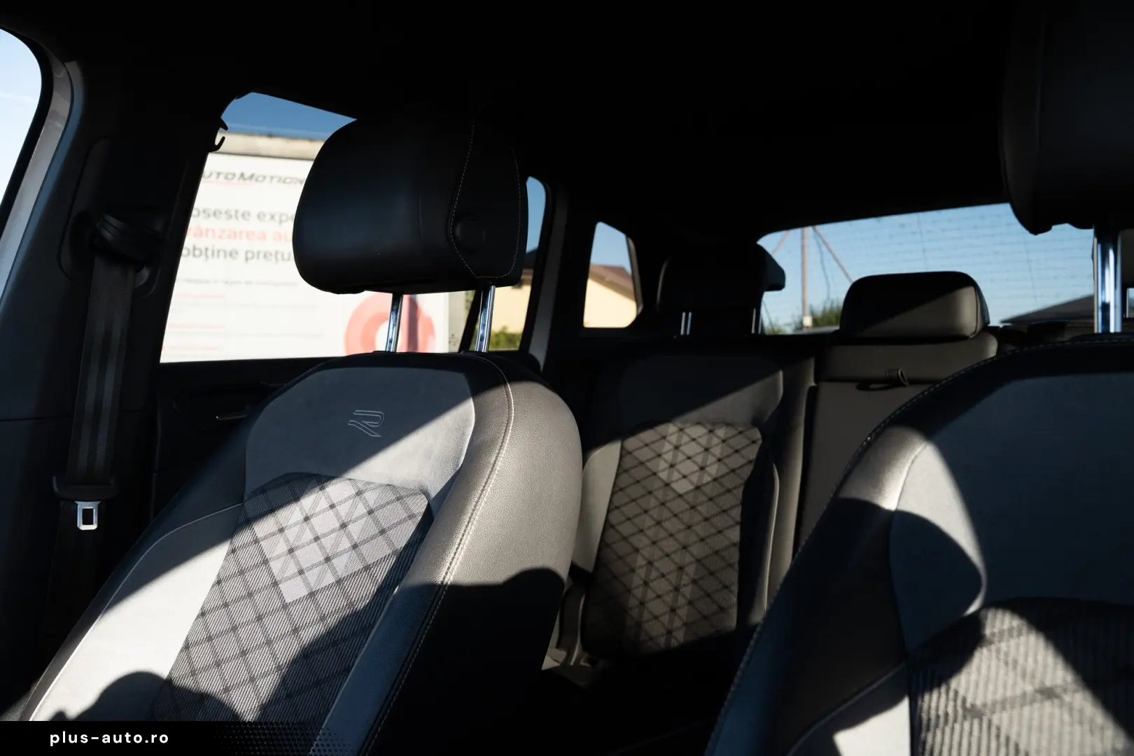 Volkswagen Tiguan R-Line 2.0 TDI SCR DSG 4Motion