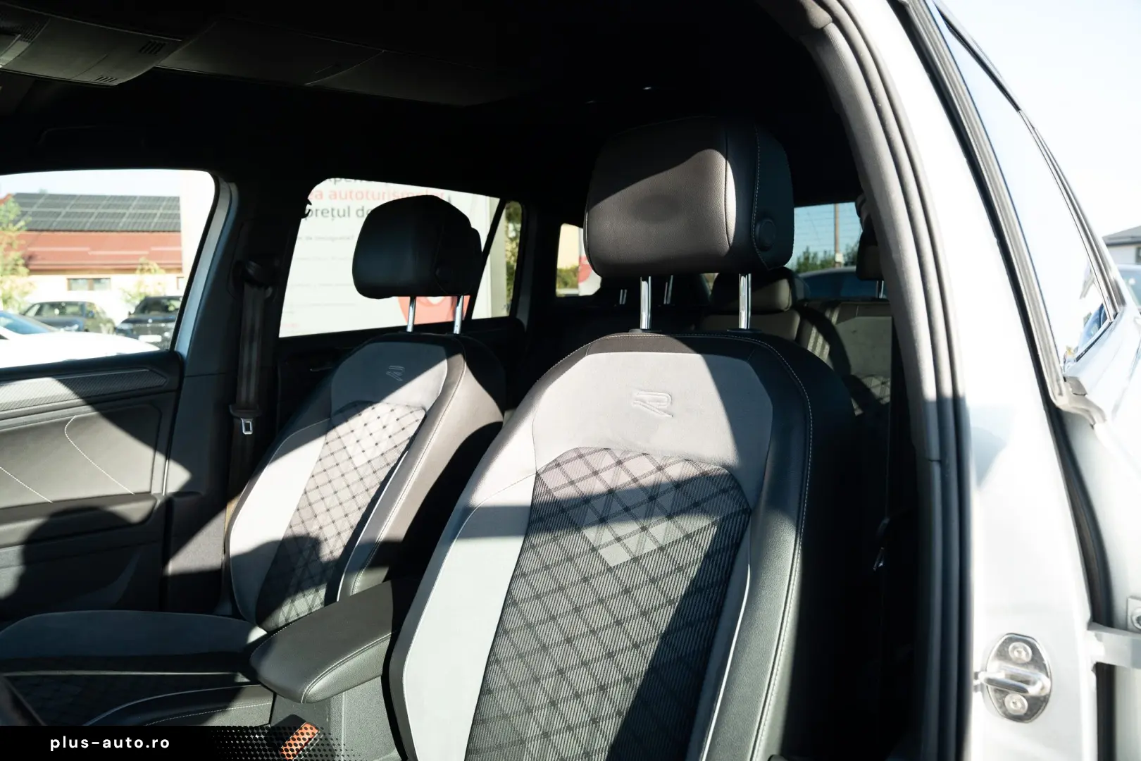Volkswagen Tiguan R-Line 2.0 TDI SCR DSG 4Motion