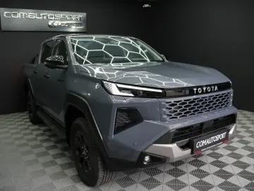 TOYOTA HILUX INVINCIBLE 2.8d AT MHEV MY26