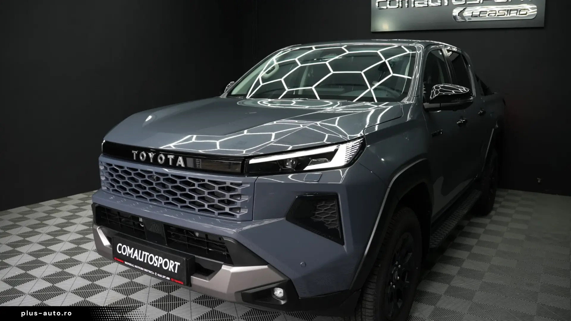 TOYOTA HILUX INVINCIBLE 2.8d AT MHEV MY26