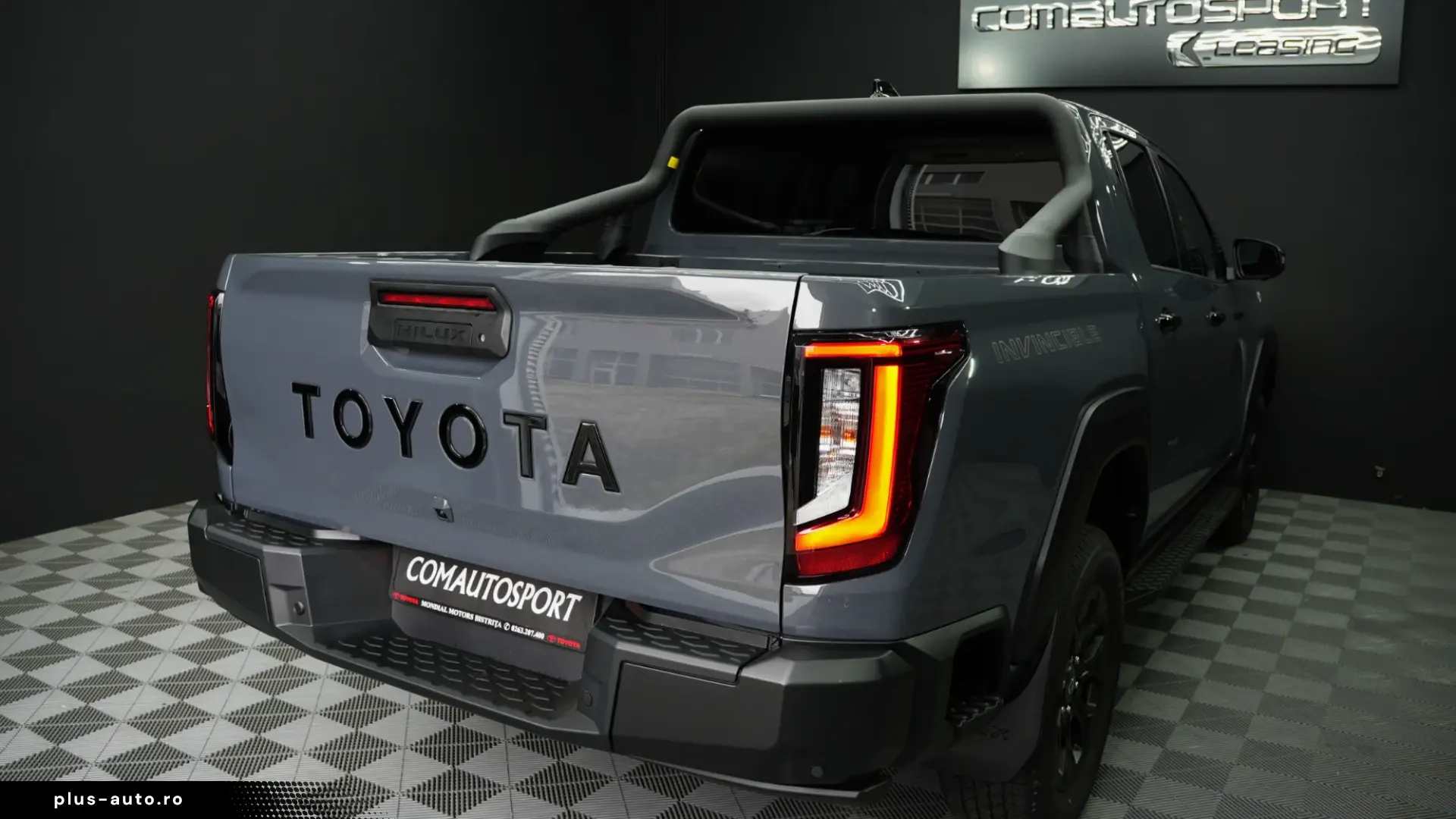 TOYOTA HILUX INVINCIBLE 2.8d AT MHEV MY26