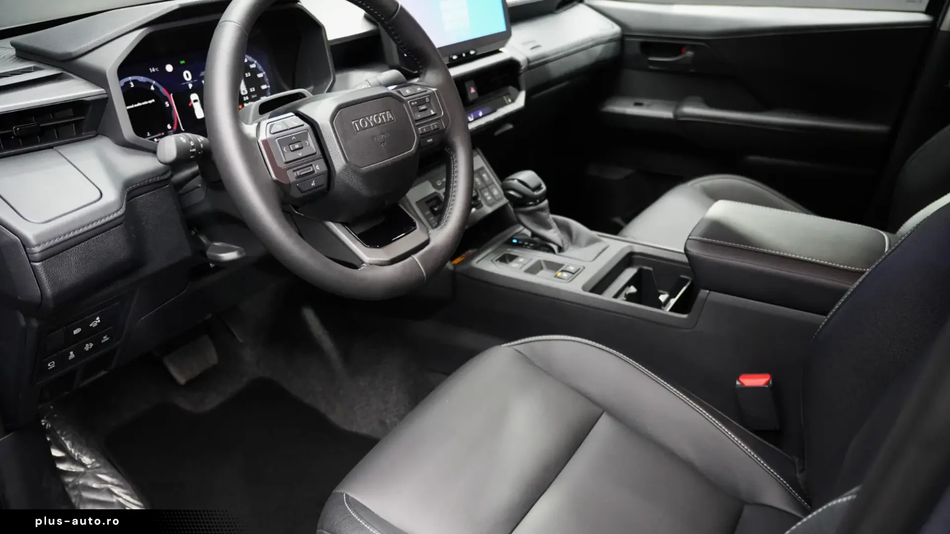 TOYOTA HILUX INVINCIBLE 2.8d AT MHEV MY26