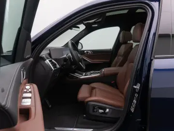 BMW X7 xD40d M Sport 360  SkyLounge
