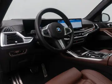 BMW X7 xD40d M Sport 360  SkyLounge