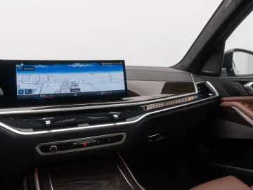BMW X7 xD40d M Sport 360  SkyLounge