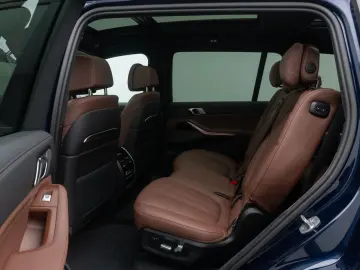 BMW X7 xD40d M Sport 360  SkyLounge