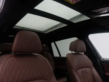 BMW X7 xD40d M Sport 360  SkyLounge