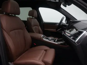 BMW X7 xD40d M Sport 360  SkyLounge