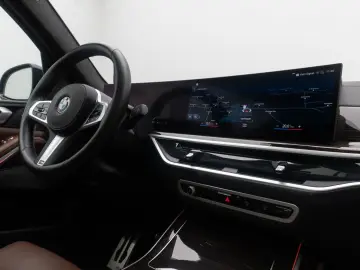 BMW X7 xD40d M Sport 360  SkyLounge