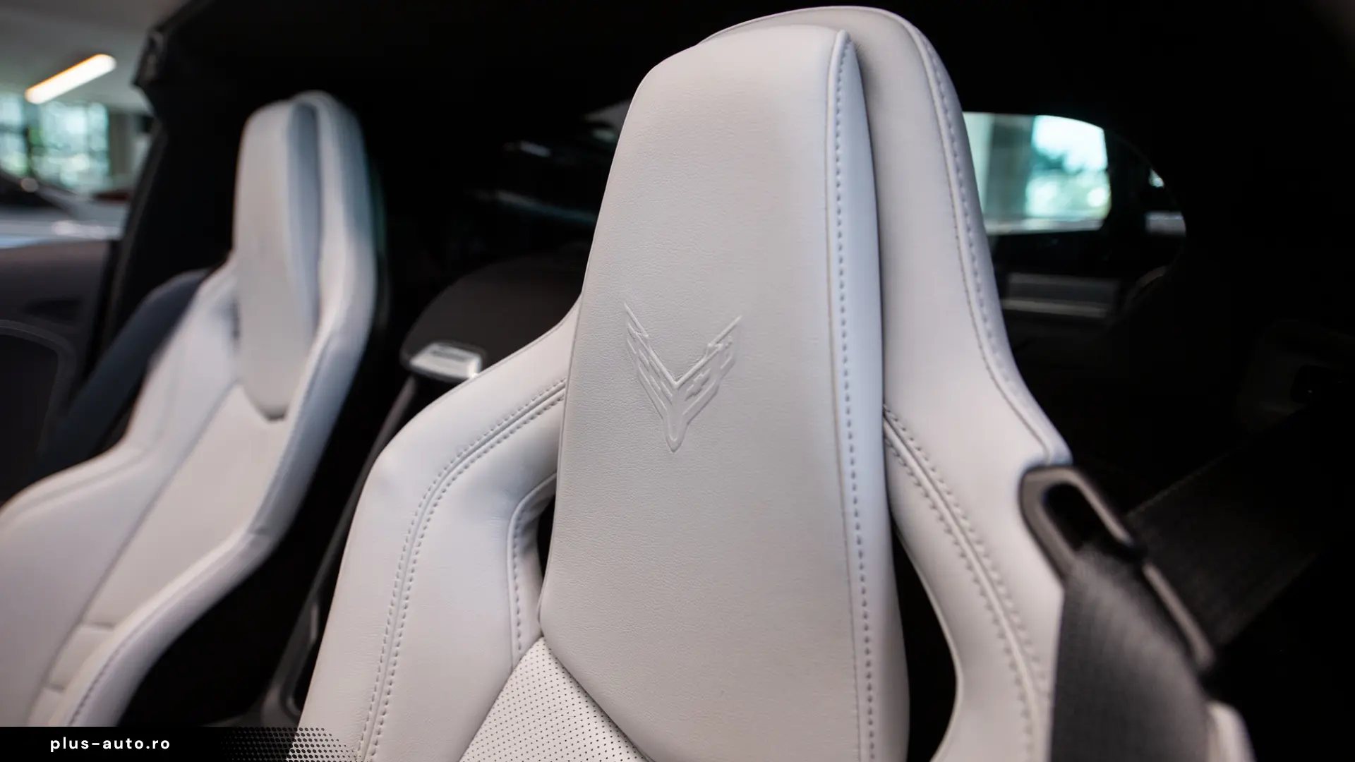 Chevrolet Corvette Convertible (C8) Stingray 6.2 V8