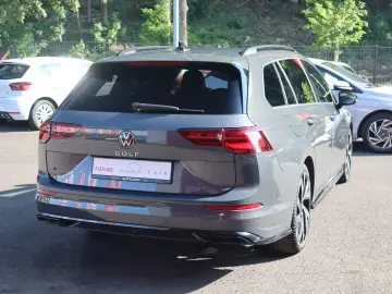 VW Golf VIII Variant 2.0 TSI DSG R-Line ACC LED PDC