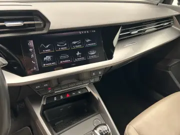 AUDI A3 Limousine 35 TFSI ;Navi Carplay Memory