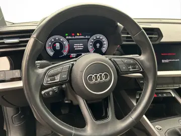 AUDI A3 Limousine 35 TFSI ;Navi Carplay Memory