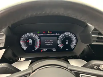 AUDI A3 Limousine 35 TFSI ;Navi Carplay Memory