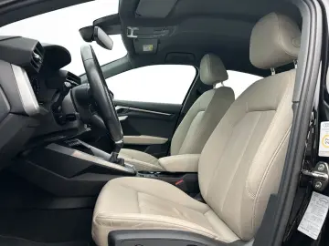 AUDI A3 Limousine 35 TFSI ;Navi Carplay Memory