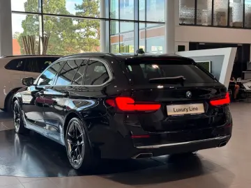 BMW 530i Luxury CockpitProf Memory Leder Kamera HUD