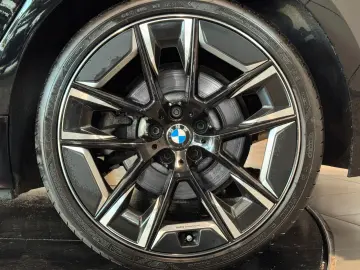 BMW 530i Luxury CockpitProf Memory Leder Kamera HUD