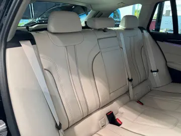 BMW 530i Luxury CockpitProf Memory Leder Kamera HUD