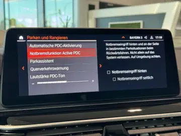 BMW 530i Luxury CockpitProf Memory Leder Kamera HUD