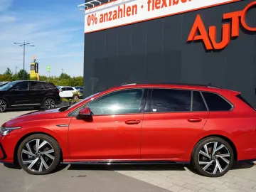 VW Golf VIII Variant 2.0 R-Line LED Navi ACC AHK
